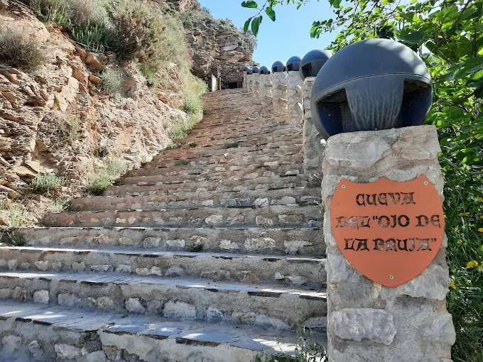 Cueva del ojo
